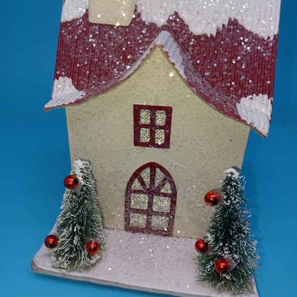 PUTZ HOUSE Mica glitter cardboard Putz house LED lighted. - Picture 8 of 8